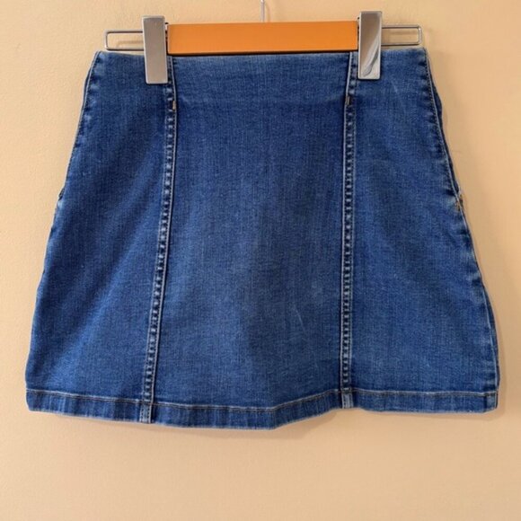 •SOLD•|Wilfred| Aritzia Ahrens Blue Denim Button Down A-Line Mini Skirt Sz 0 - Picture 3 of 7